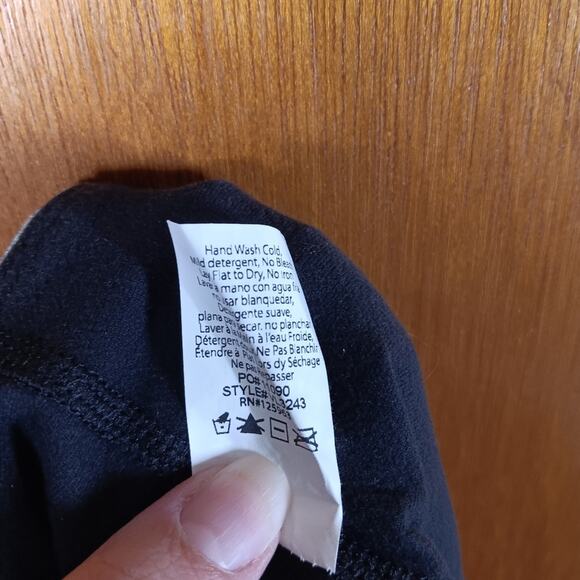 Beyond Yoga Velvet Midi High Waisted Leggings in Forest Green size Medium - Picture 8 of 8